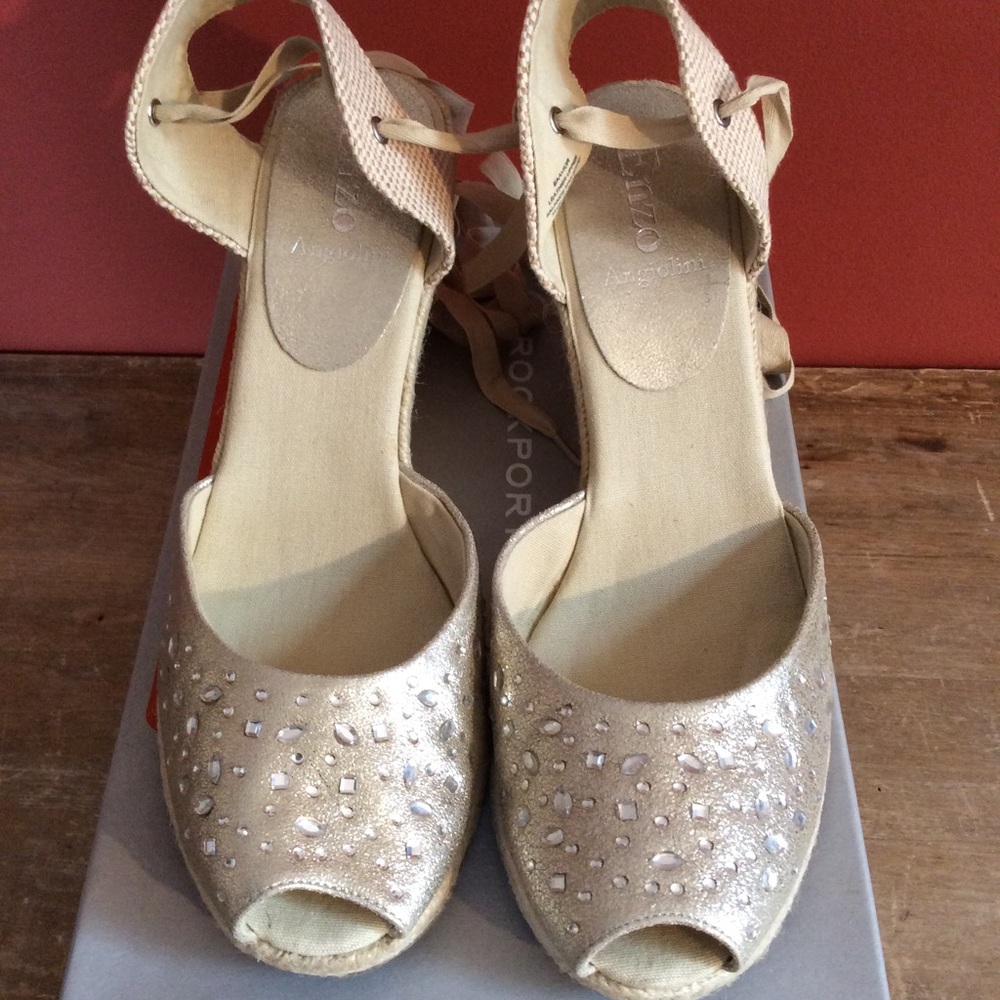 Enzo Angiolini espadrille wedge sandal.
